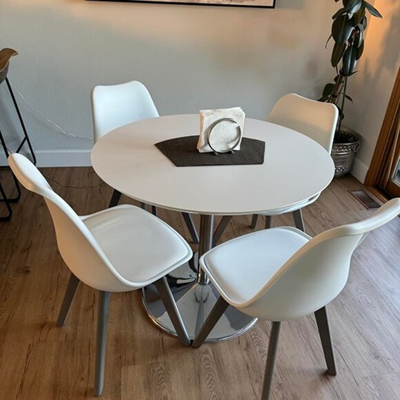 NEW Set of 4 Dining Kitchen Mid-Century Modern Chairs with Wood Legs, PU Leather - Picture 2 of 8